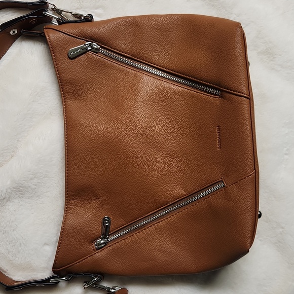 Bostanten Pebble Leather Purse - Picture 2 of 5